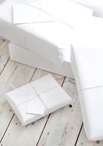 Exaclair B2B #95751 Clairefontaine Kraft Wrapping Paper 27 1/2€ x 9€™ 40lb Rolls  White